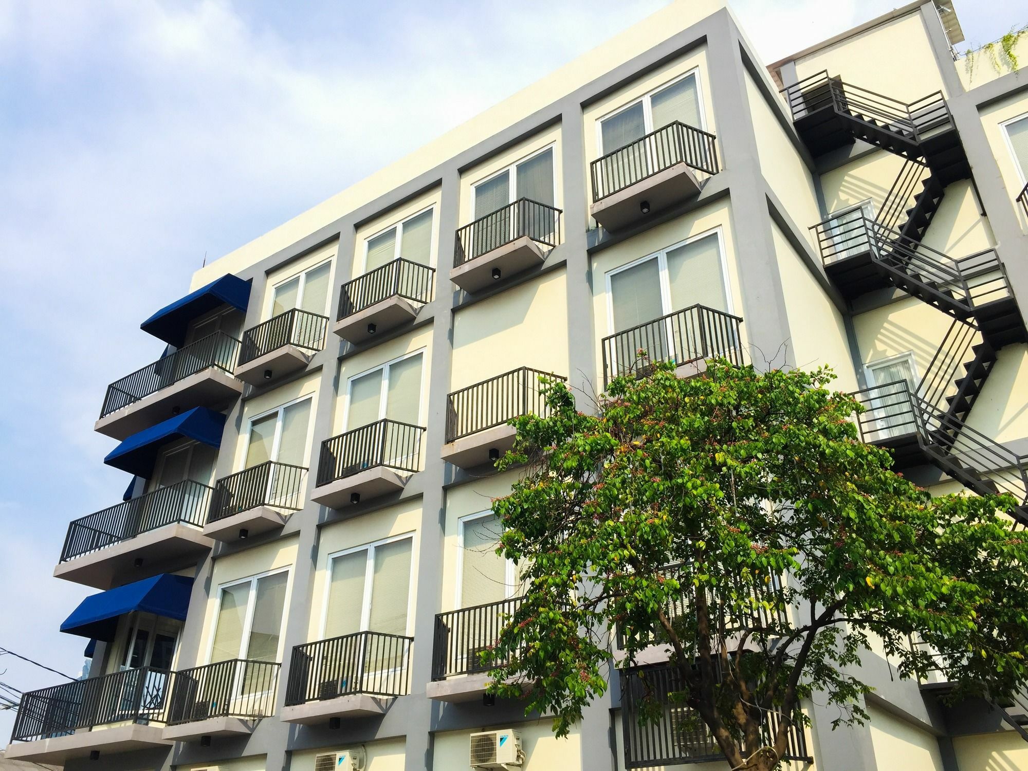 โทเปซ เรสซิเดนซ์ Hotel จาการ์ตา ภายนอก รูปภาพ